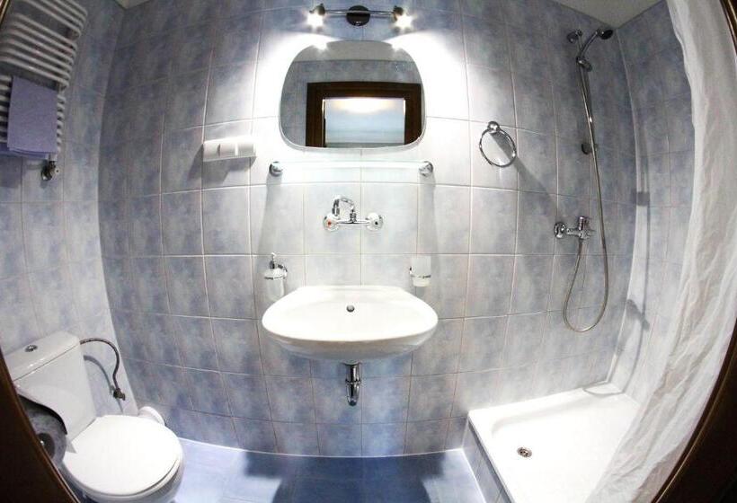 Общежитие Wieczernik Dom Rekolekcyjny Księży Pallotynów