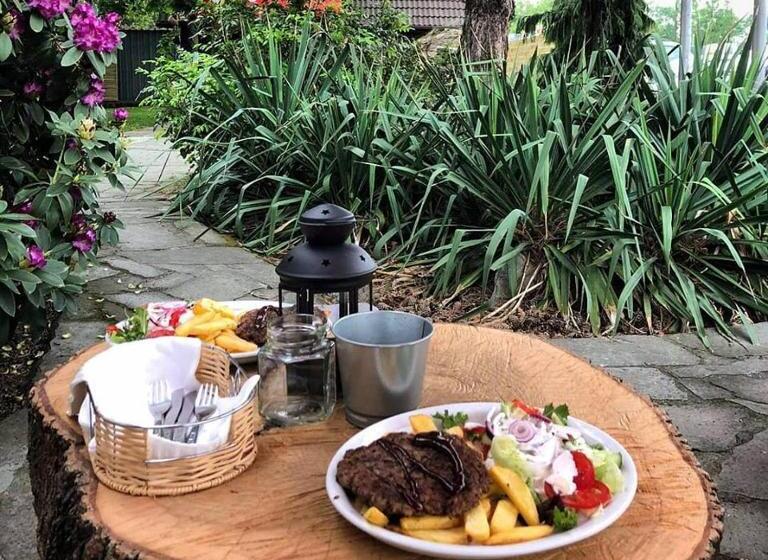 הוסטל Zajazd Adampol