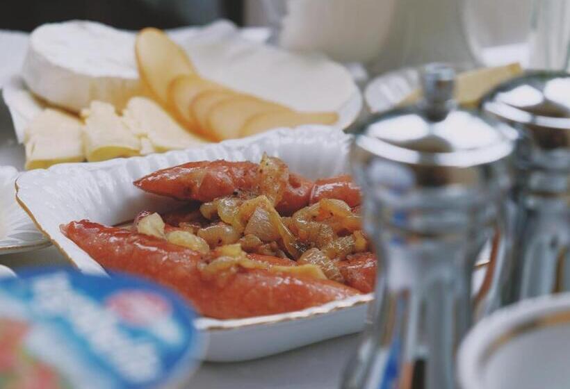 הוסטל Zajazd Restauracja Paradise