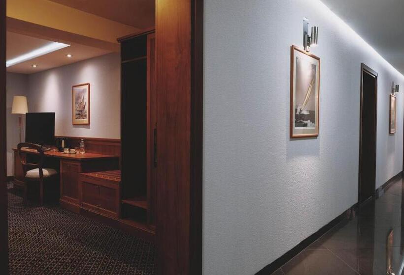 הוסטל Zajazd Restauracja Paradise