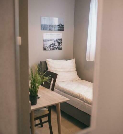 호스텔 Zajazd U Piasta Kołodzieja