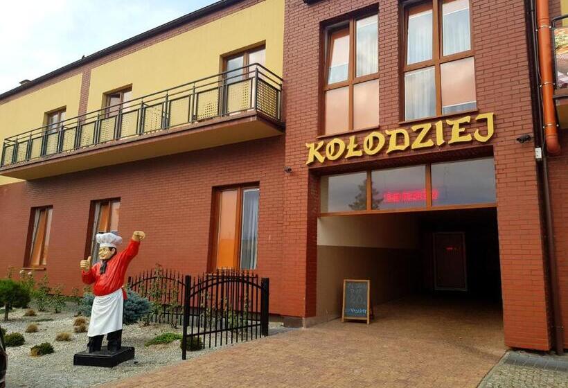 호스텔 Zajazd U Piasta Kołodzieja