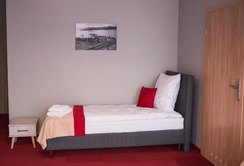 호스텔 Zajazd U Piasta Kołodzieja