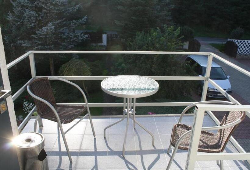 הוסטל Zajazd U Sosny