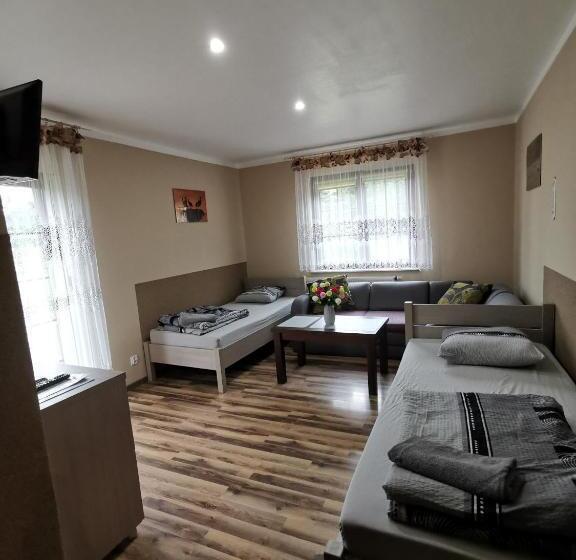 住宿加早餐 Agroturystyka Klekusiowo