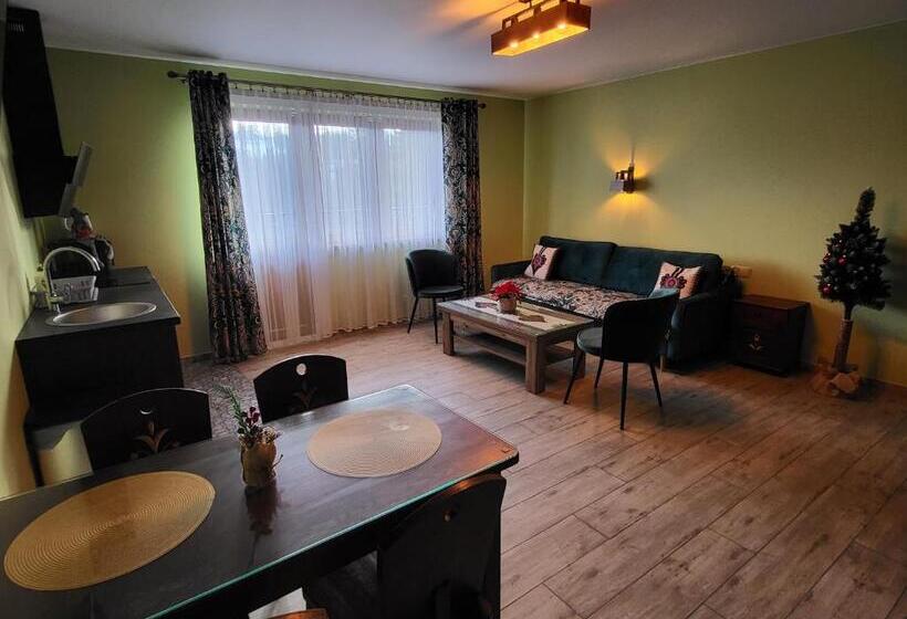 مبيت وإفطار Apartamenty I Pokoje W Willi Na Ubocy