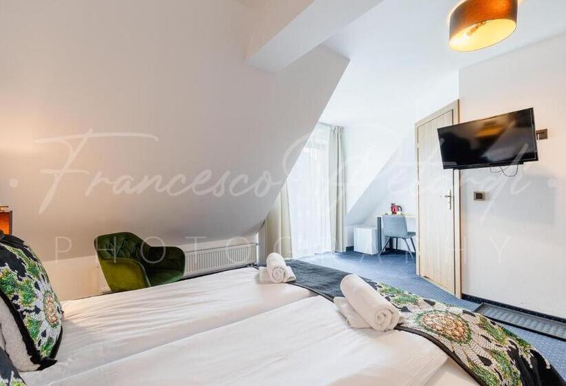 تختخواب و صبحانه Dw Szarotka