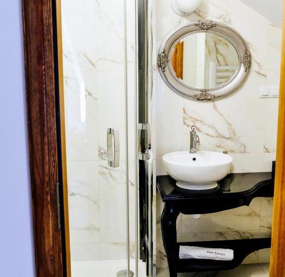 مبيت وإفطار Dwór Karwacz