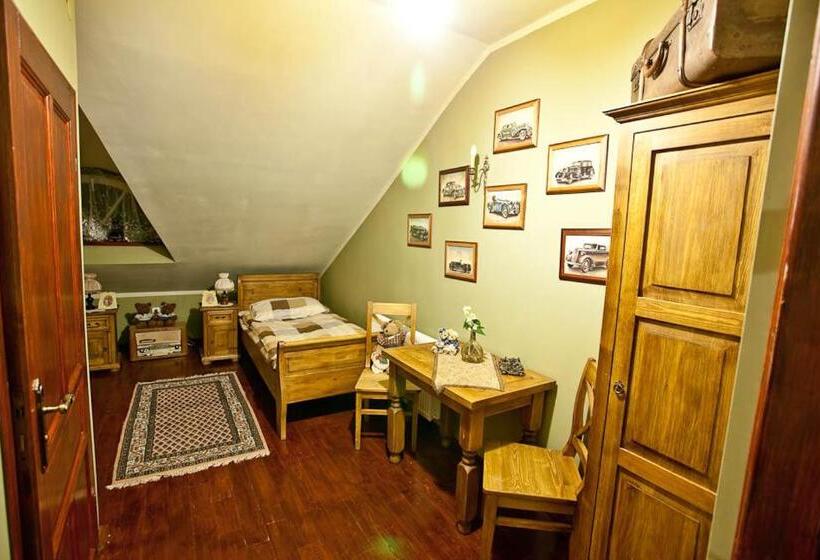 住宿加早餐 Dwór Na Wichrowym Wzgórzu