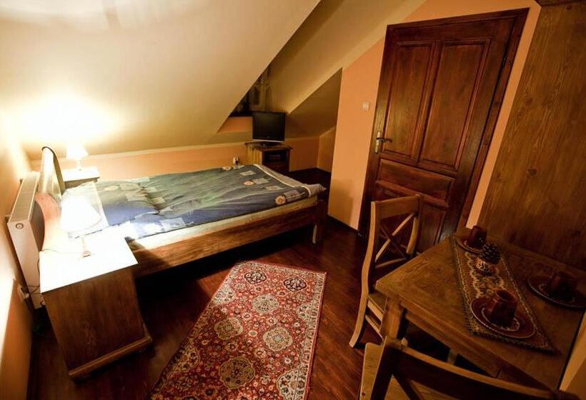 住宿加早餐 Dwór Na Wichrowym Wzgórzu