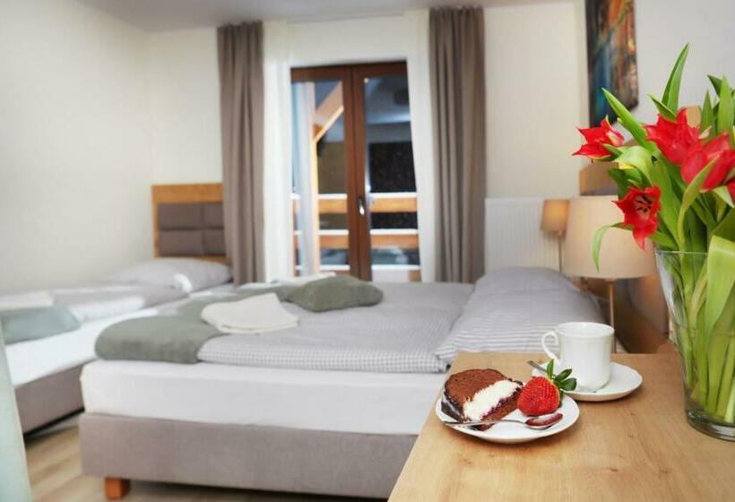 ベッドアンドブレックファースト Eskapada