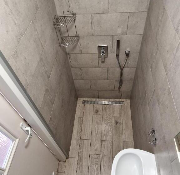 تختخواب و صبحانه Galeona   Hotel Turystyczny