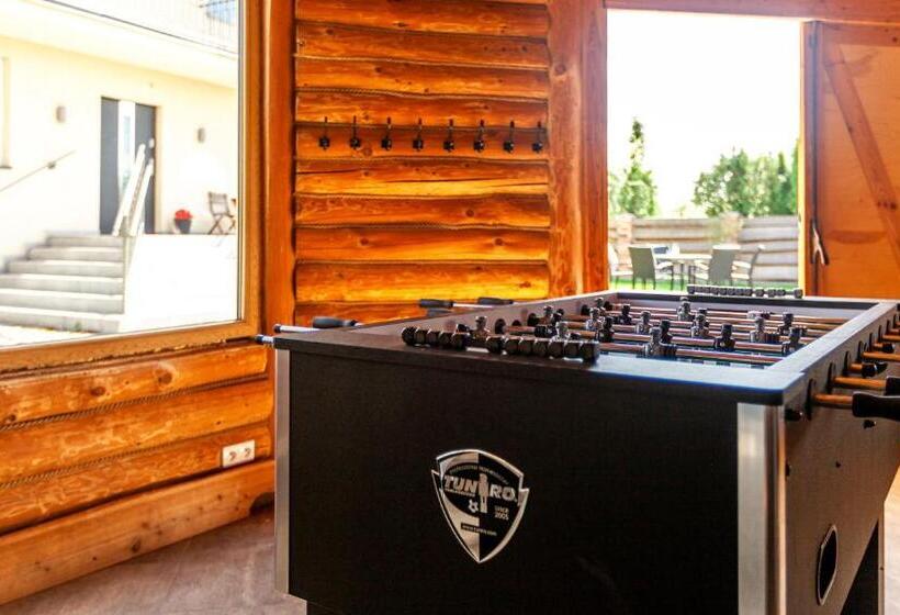 Bed and Breakfast Gościniec Przywidzki