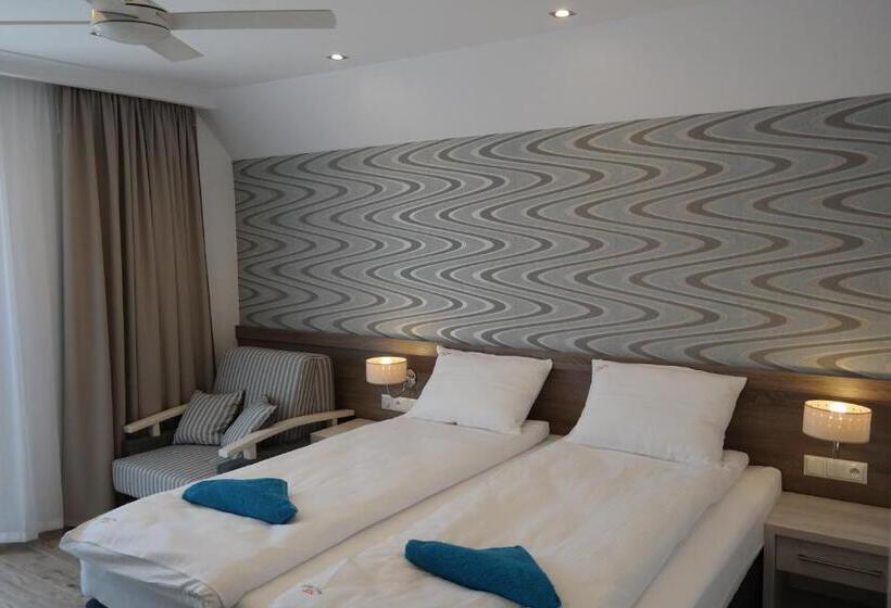 تختخواب و صبحانه Helios