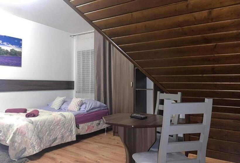 تختخواب و صبحانه Lawenda