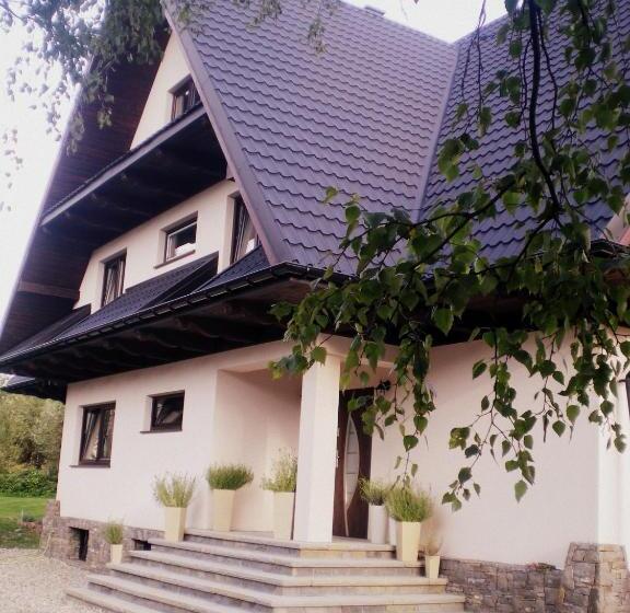 تختخواب و صبحانه Lawenda