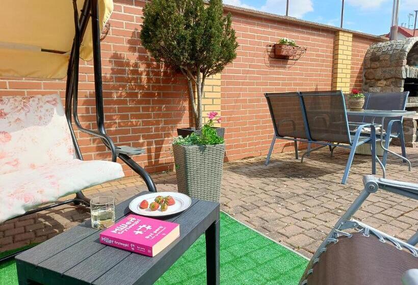 Bed and Breakfast Letnia Willa Jacuzzi & Sauna