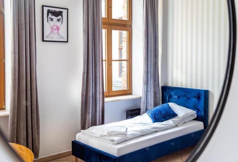 مبيت وإفطار Pałac Jabłonowo