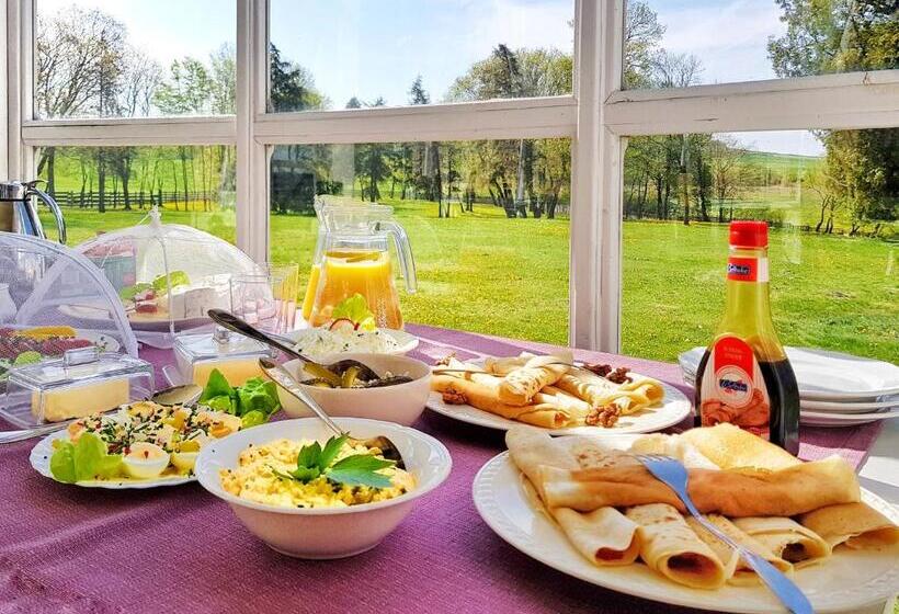 ベッドアンドブレックファースト Pałac W Krzelowie