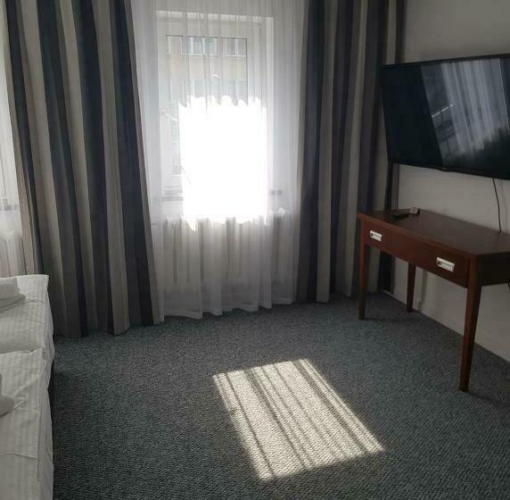 مبيت وإفطار Parkova   Pokoje Hotelowe