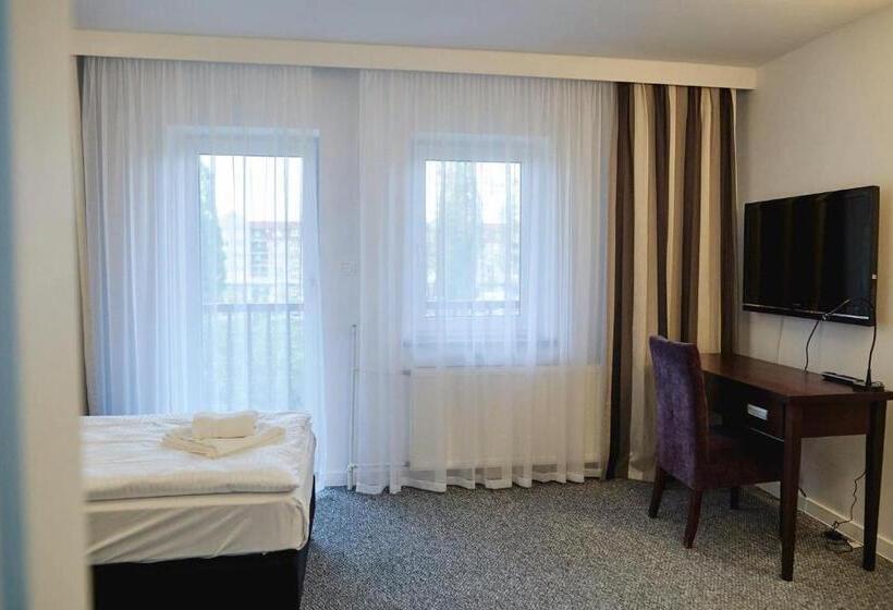 مبيت وإفطار Parkova   Pokoje Hotelowe