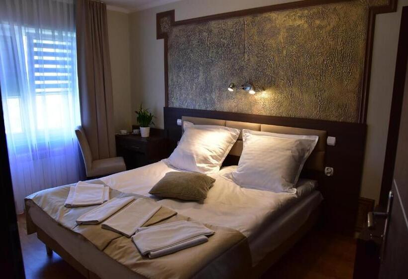 צימר Pokoje Restauracja Lech