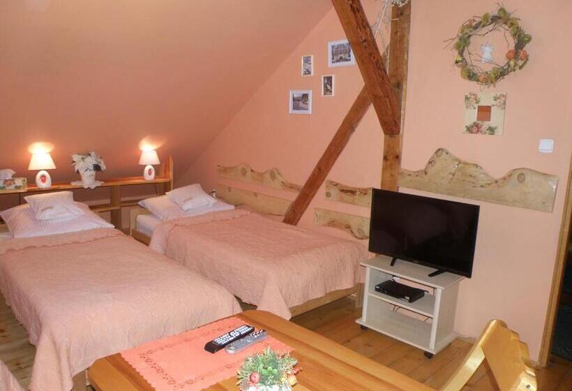 Bed and Breakfast Ranczo Frodyma