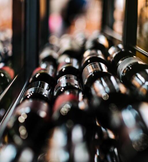 צימר Salon Win Wine Bar & Apartments