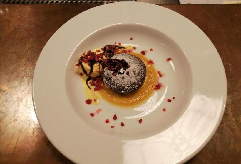 住宿加早餐  Salon Win Wine Bar & Apartments