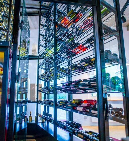 住宿加早餐  Salon Win Wine Bar & Apartments