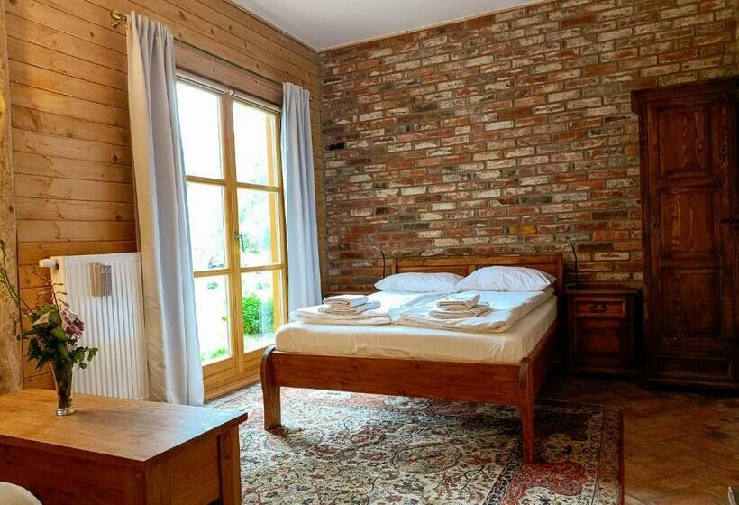 مبيت وإفطار Ułańska Zagroda