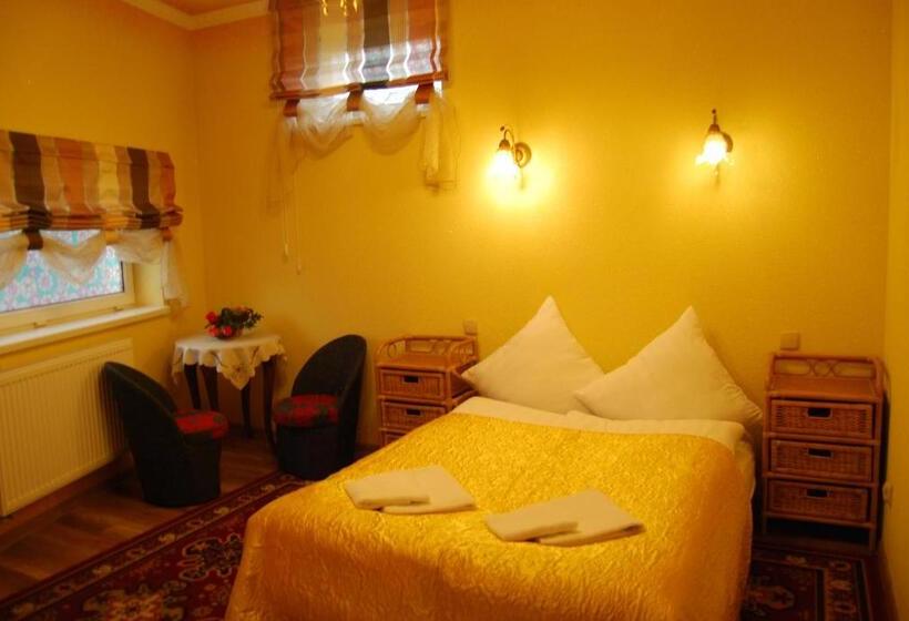 ベッドアンドブレックファースト Villa Europa