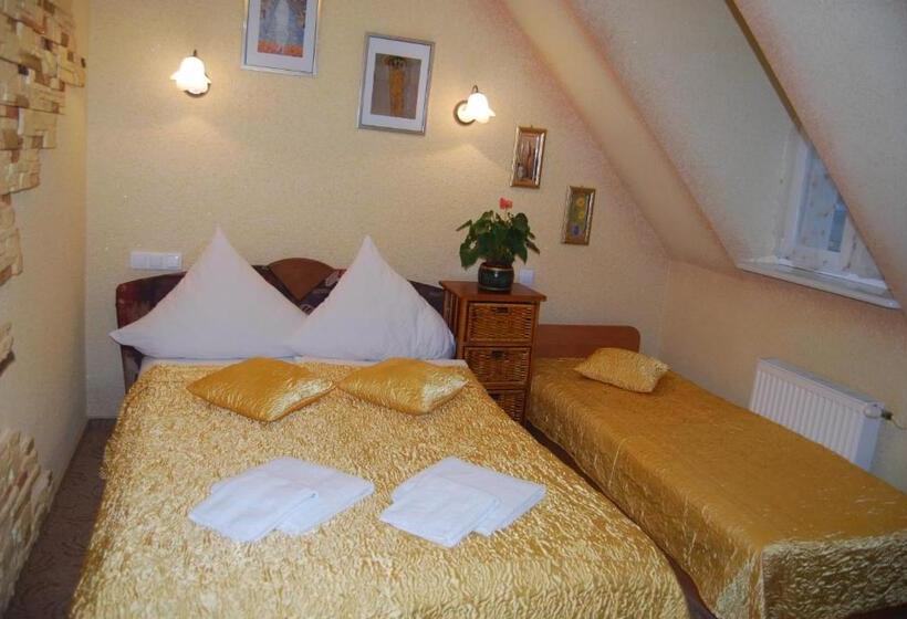 ベッドアンドブレックファースト Villa Europa