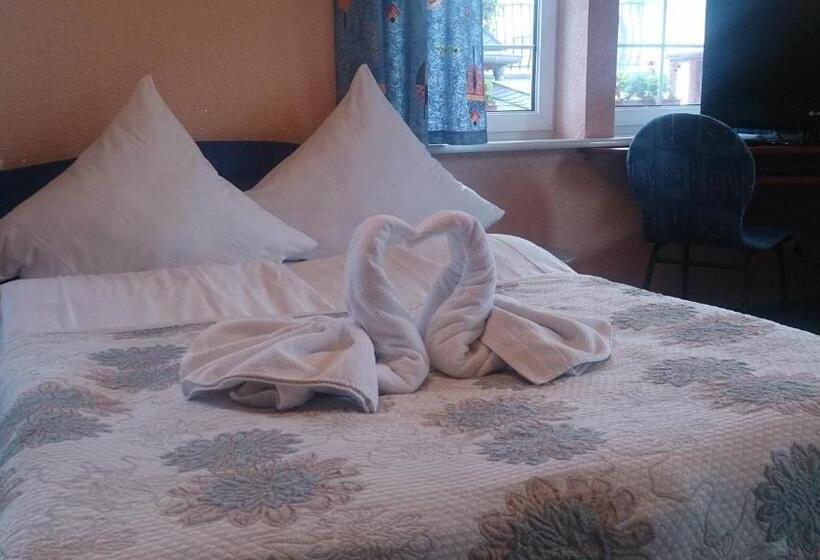 ベッドアンドブレックファースト Villa Europa