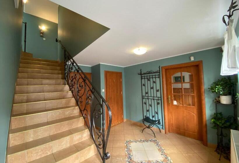 Bed and Breakfast Villa Holma Agroturystyka