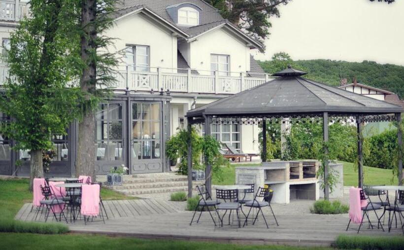 ベッドアンドブレックファースト Villa Park Wisełka Spa & Wellness