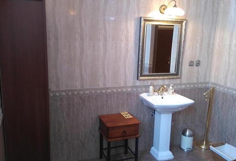 Bed and Breakfast Villa Podkowa