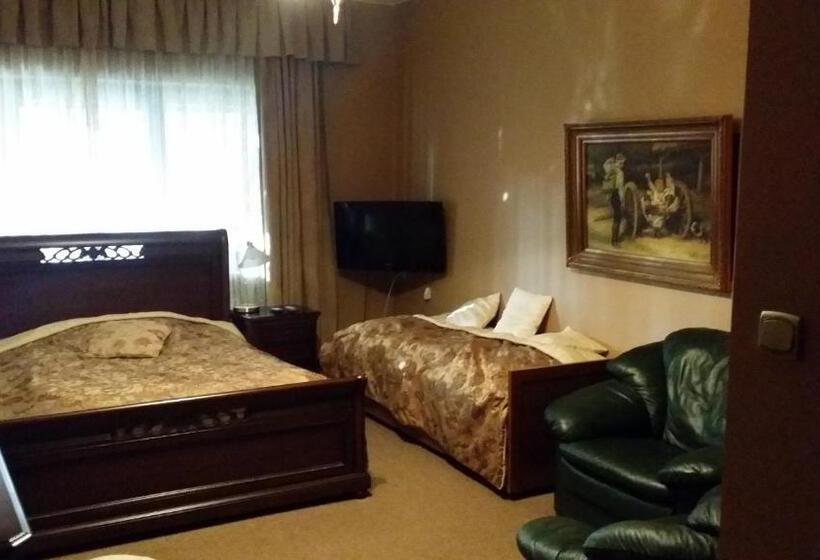 Bed and Breakfast Villa Podkowa