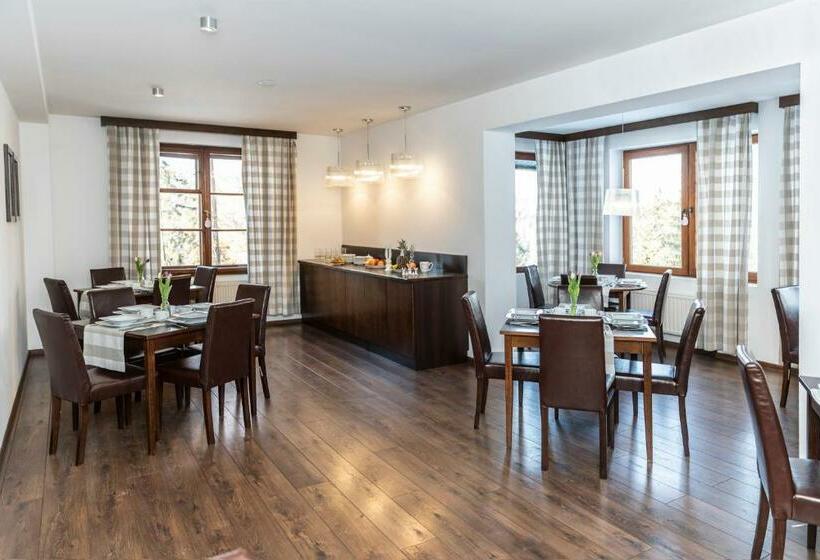 צימר Willa Hyrny