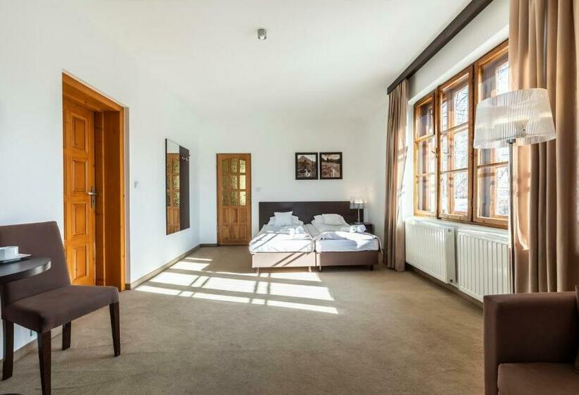 צימר Willa Hyrny