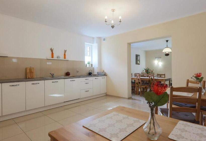 تختخواب و صبحانه Willa Miła