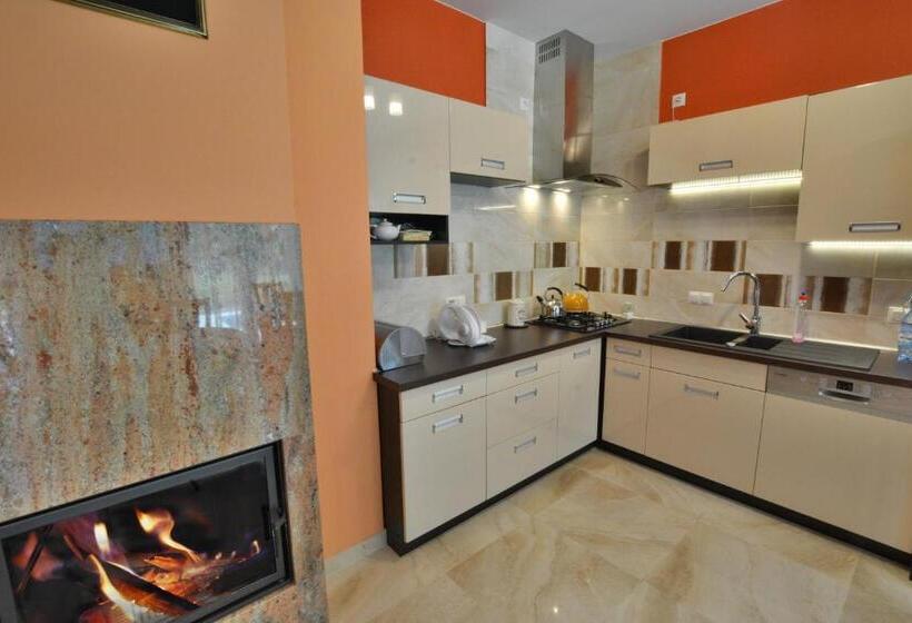 مبيت وإفطار Willa Olympia