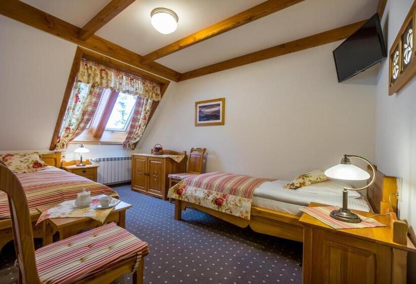 مبيت وإفطار Willa Pod Miedzą 200 M Do Term