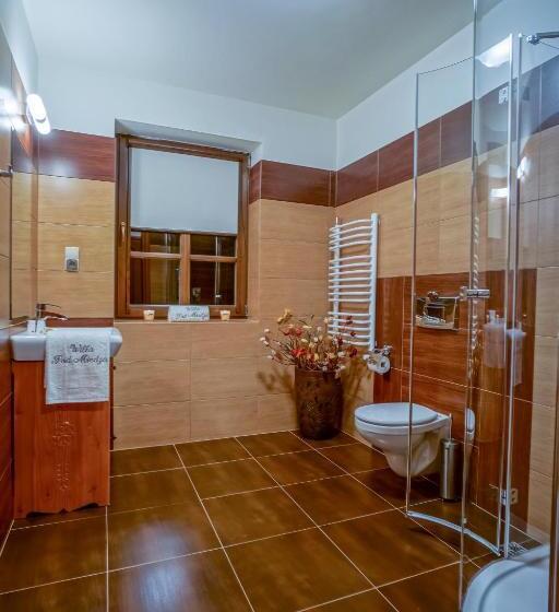 مبيت وإفطار Willa Pod Miedzą 200 M Do Term