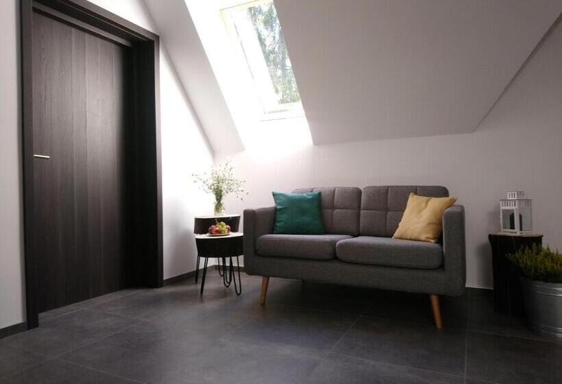 مبيت وإفطار Willowa Chata