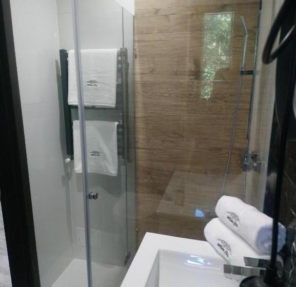 مبيت وإفطار Willowa Chata