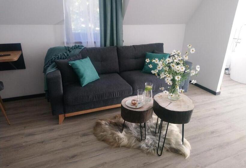 مبيت وإفطار Willowa Chata