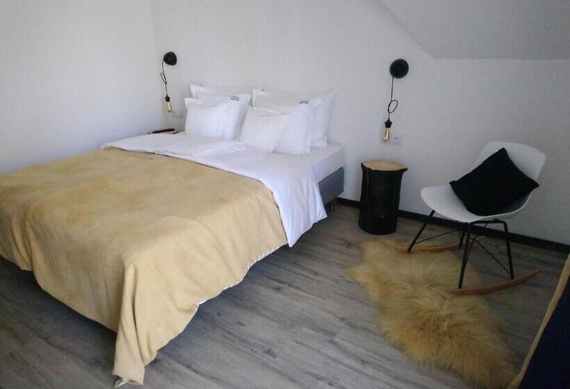 مبيت وإفطار Willowa Chata