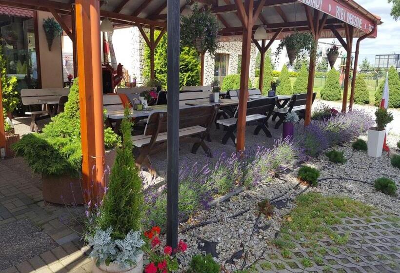 Bed and Breakfast Zajazd Chata Kębłowo