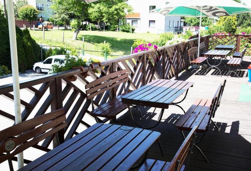 Centrum Restauracyjno Hotelowe Florres